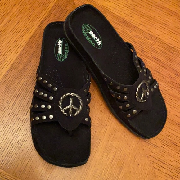 vegan walking sandals